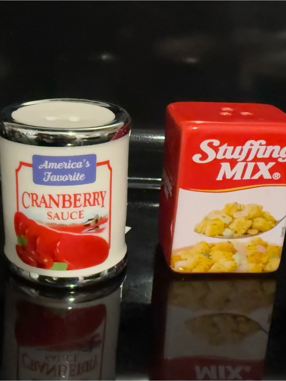 Thanksgiving Cranberry Sauce & Stuffing Mix Novelty Salt & Pepper Shakers - NEW